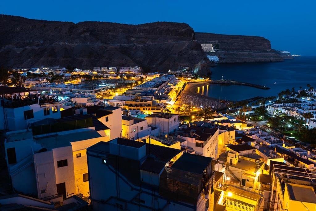 Mistral-20 Puerto De Mogan